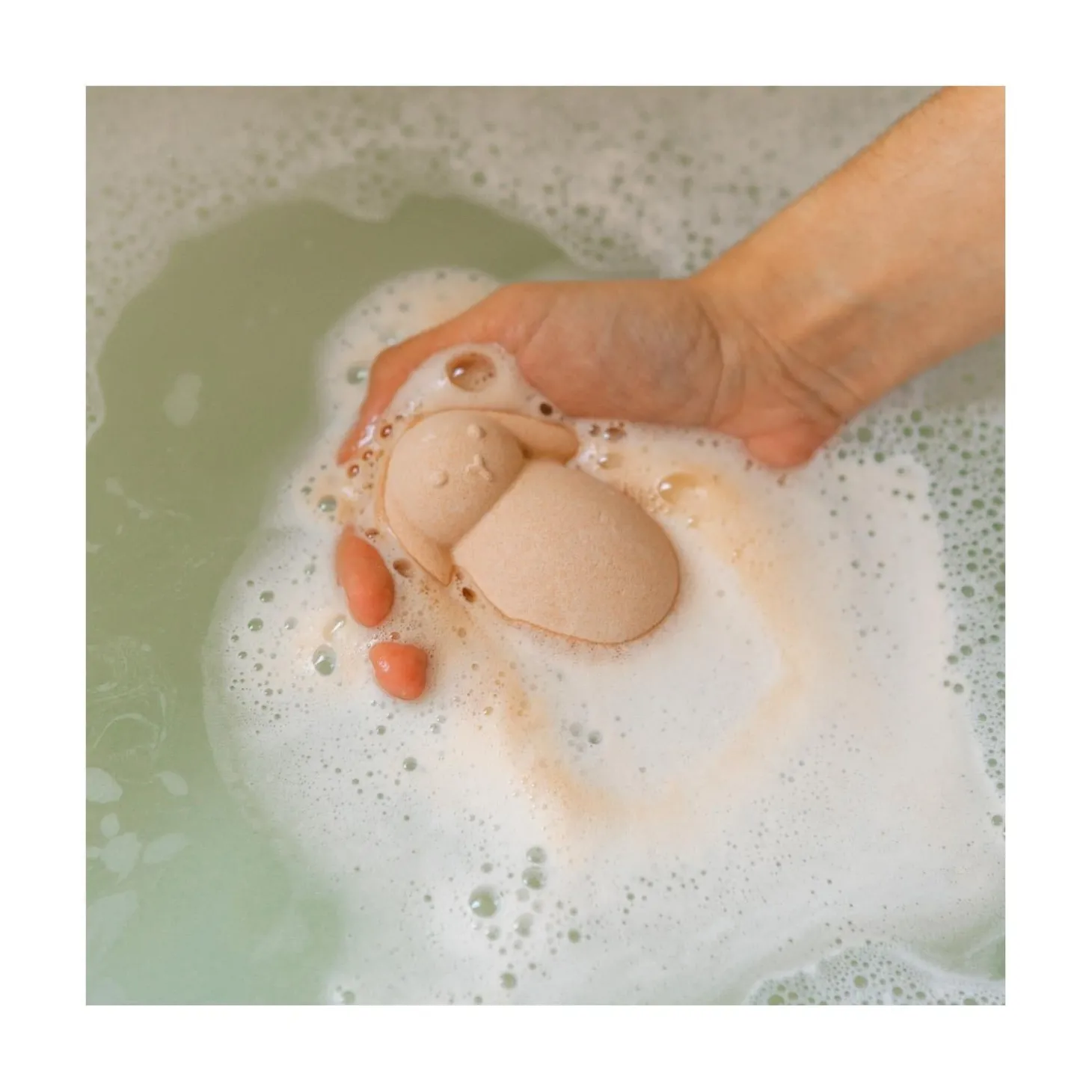 Suavinex Set Bombes de Bain Effervescentes Wonderland Lapins Couleur aléatoire