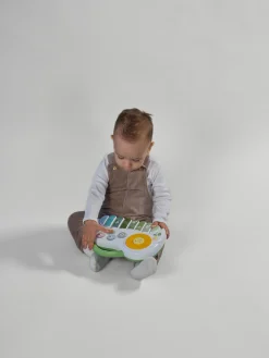 Tiny Love                    Piano musical    Farmers