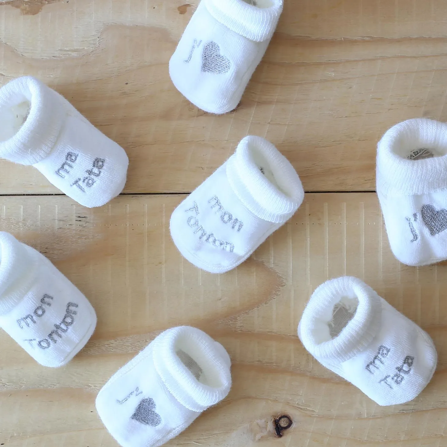 Trois Kilos Sept Chaussons J'aime Tata Multicolore Naissance