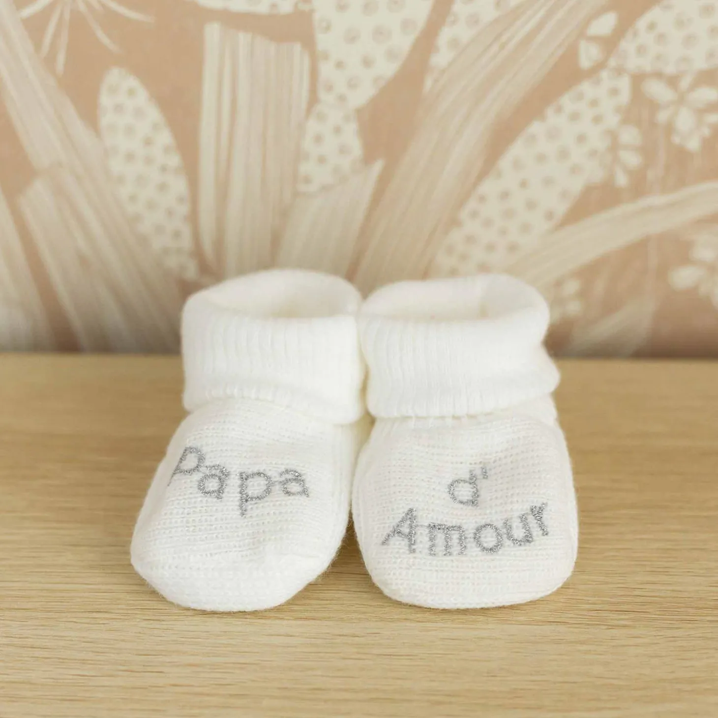 Trois Kilos Sept Chaussons Papa Maman d'amour Multicolore Naissance