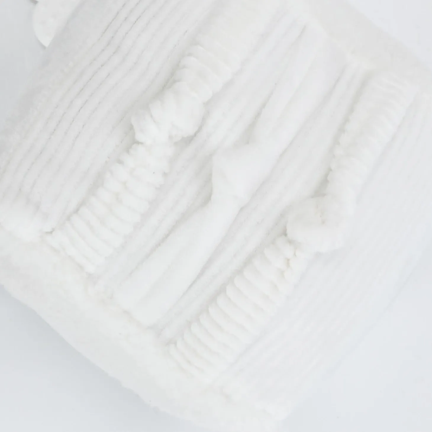 Trois Kilos Sept Cube d'eveil mouton Wooly Ecru