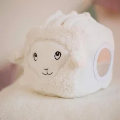 Trois Kilos Sept Cube d'eveil mouton Wooly Ecru