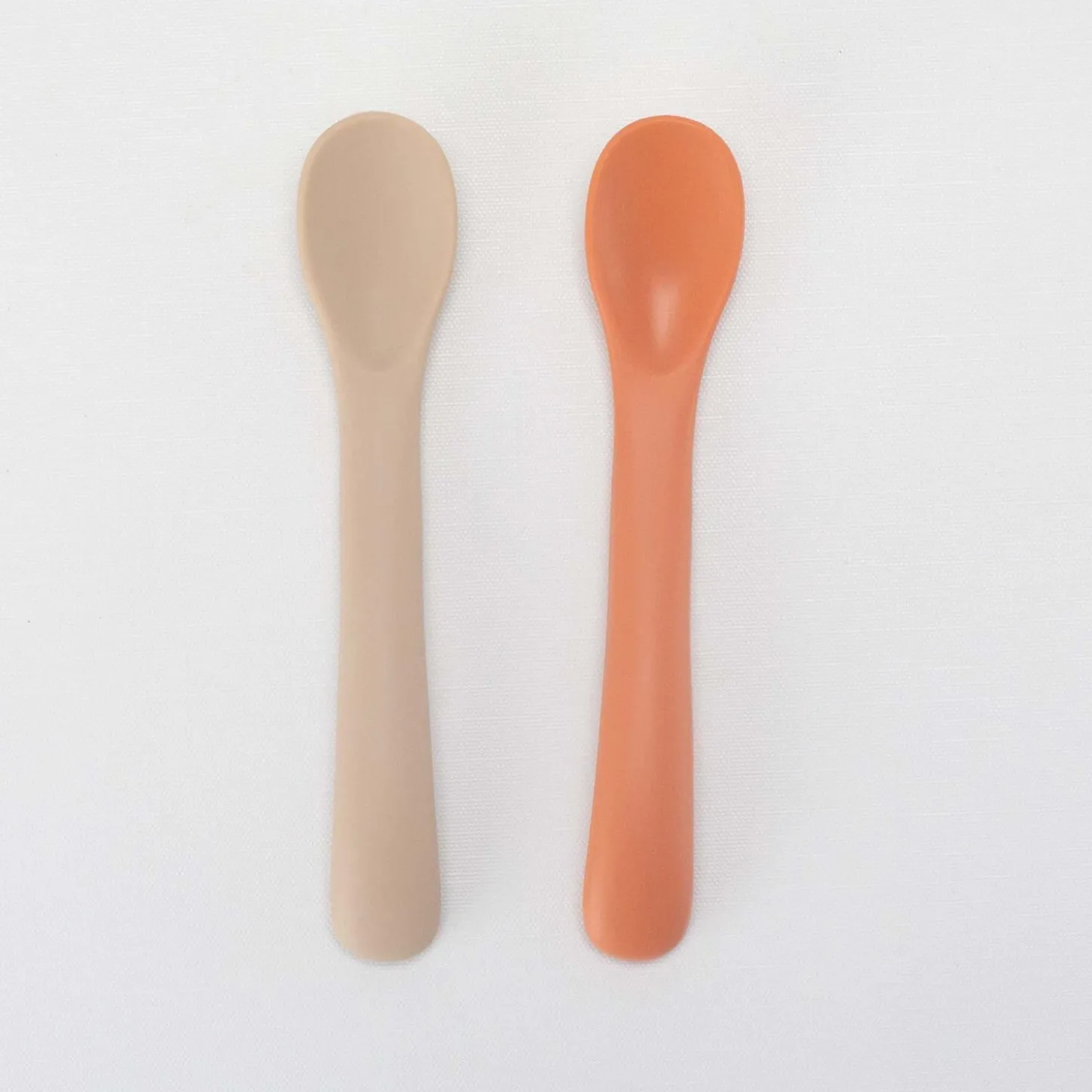 Trois Kilos Sept Lot de 2 Cuillières Silicone Terre De Sienne / Sable