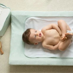 Trois Kilos Sept Matelas à langer Au large de Nova Blanc/ Vert