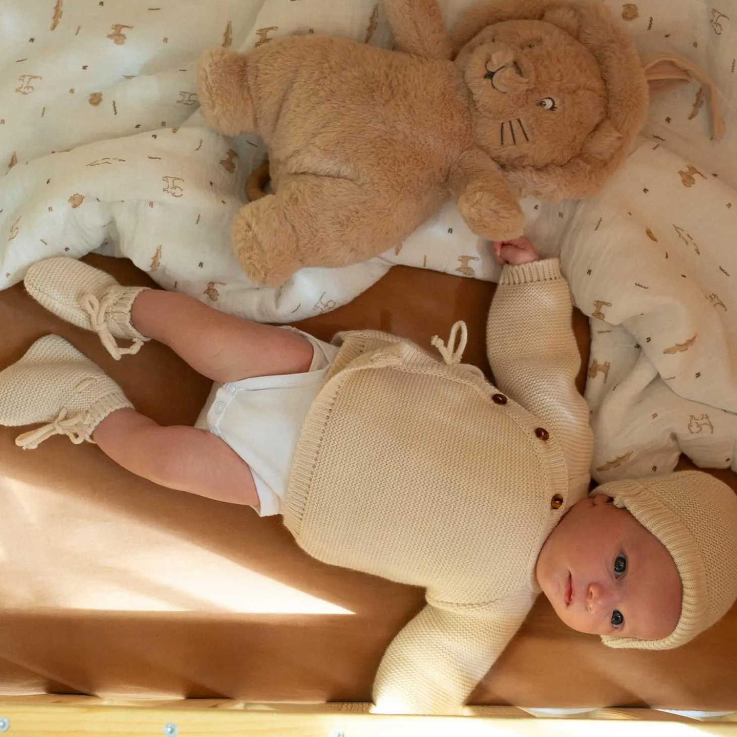 Trois Kilos Sept Peluche musicale Lion Caramel