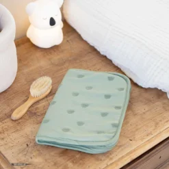 Trois Kilos Sept                    Protège Carnet Santé Honey    Argile