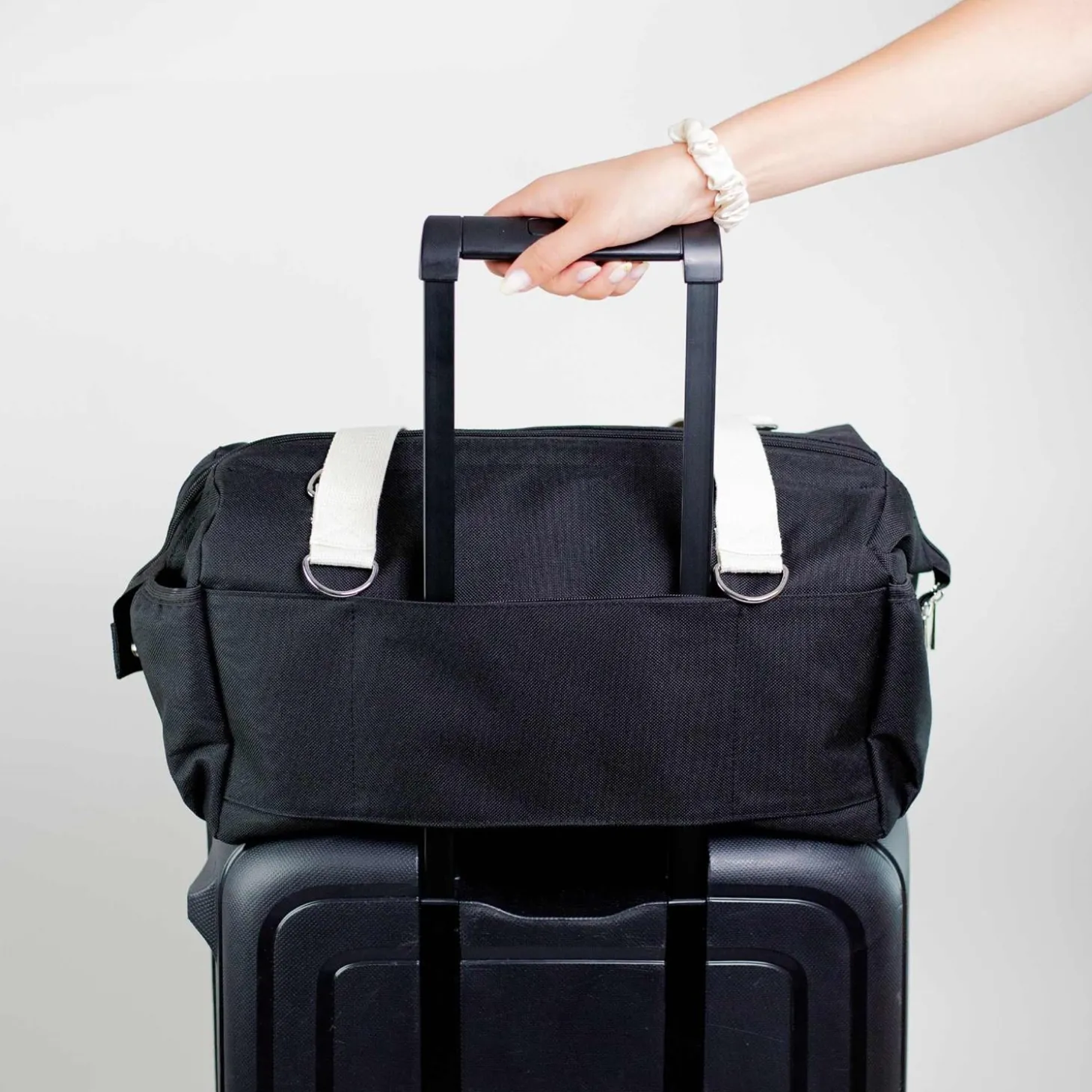 Trois Kilos Sept Sac à langer à Bandoulière Noir