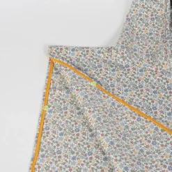 Walking Mum                    Serviette poncho Fleurs    Vert
